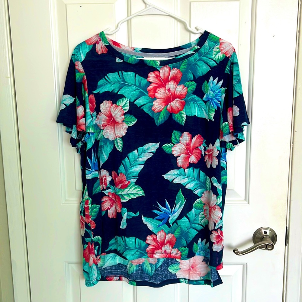 Macy’s Tommy Bahama Jersey Knit Floral Short Sleeve Tee